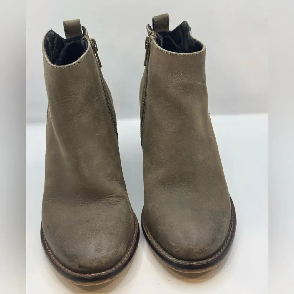 Blondo Nivada Women's Taupe Waterproof Ankle‎ Boots Size 5.5